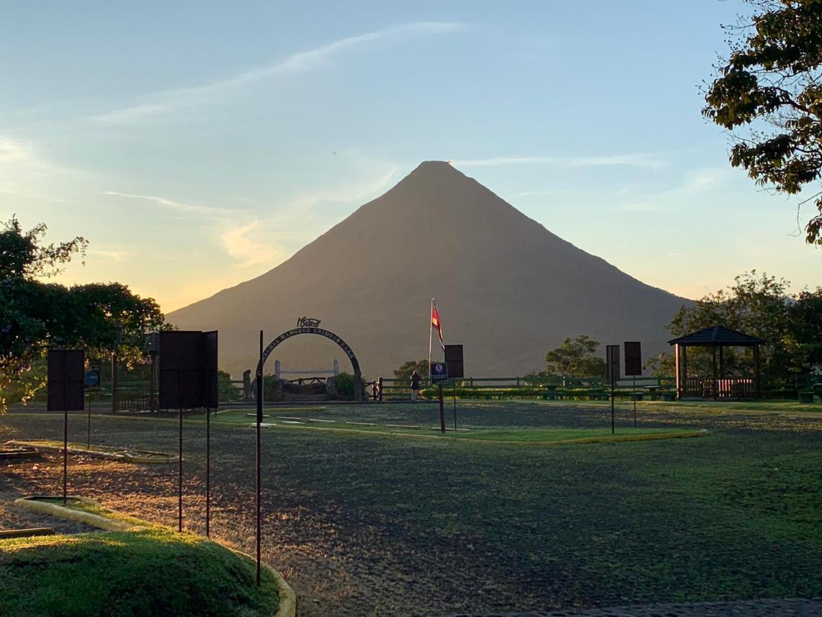 Sangregado Lodge La Fortuna Esterno foto