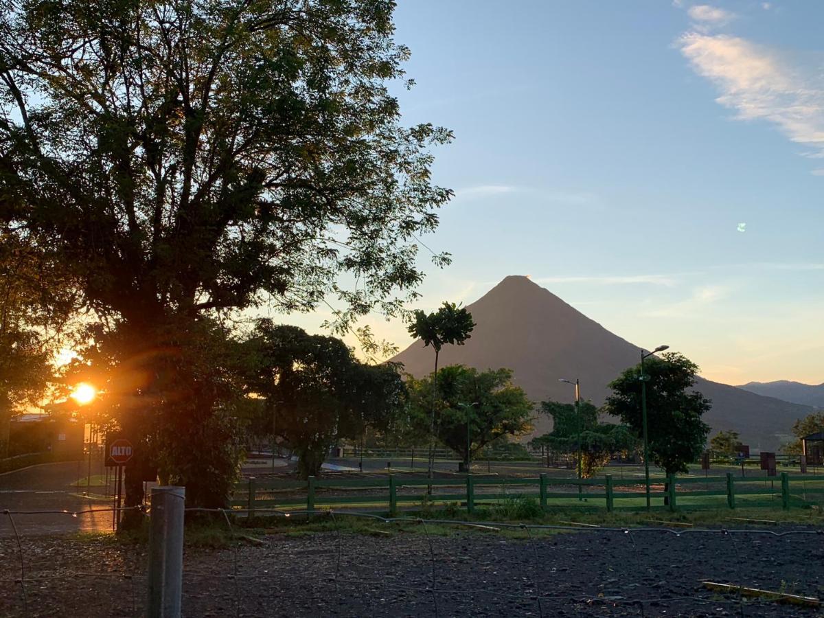 Sangregado Lodge La Fortuna Esterno foto